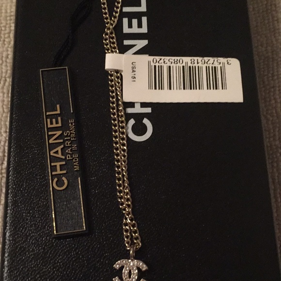 Chanel white necklace w cc logo - Picture 4 of 15